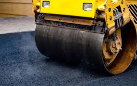 Best Asphalt Driveway Installation  in Pompton Plains, NJ